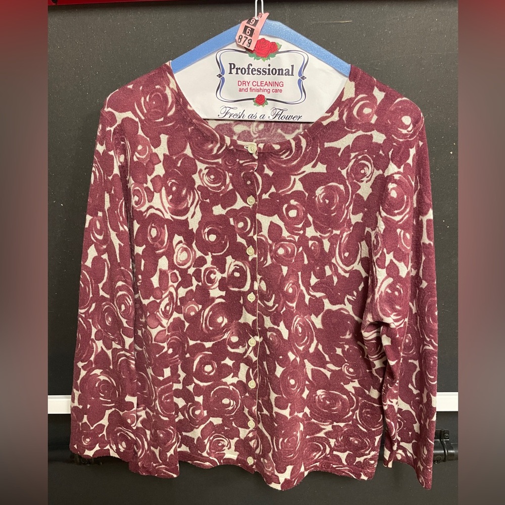 100% Merino wool Garnet Hill sweater